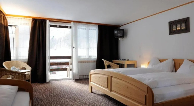 Трёхместный номер Standard Hotel Schützen Lauterbrunnen