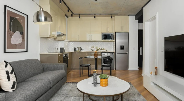 Апартаменты Classic Bridgewater One Apartments