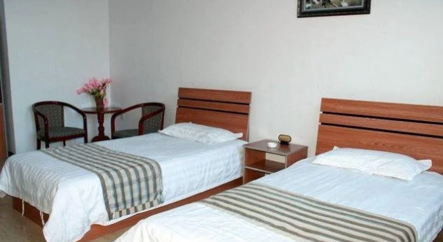 Tianze Business Hotel, Book Hotel Hoteller i Inner Mongolia med parkering, Parkering