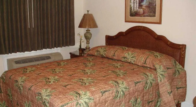 Royal Orleans, Забронировать Отель Отели Сент-Пит-Бич 3 звезды, 3*
