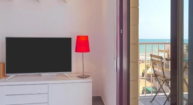 Seaview modern beach apartment, Забронировать Апартаменты/квартира Отели Гвардамар-дель-Сегура с парковкой, Парковка