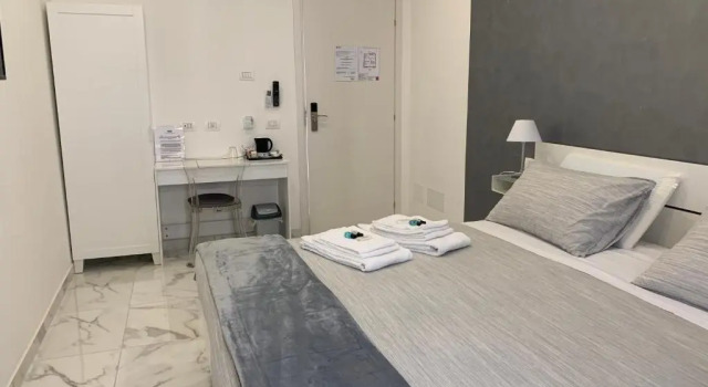Capitani Guest House, Prenota Affittacamere Hotel a Lazio con parcheggio, Parcheggio