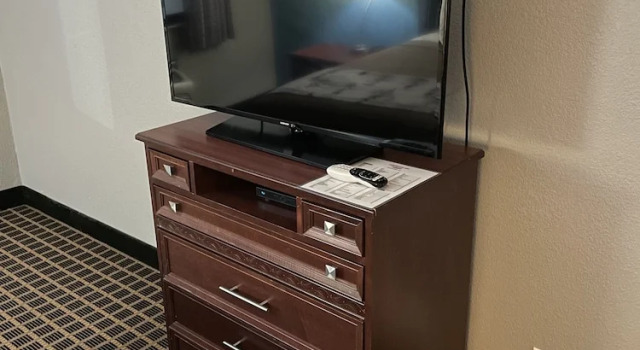 Economy Inn And Suites Cedar Rapids, Varaa Huoneisto Cedar Rapids Iowa