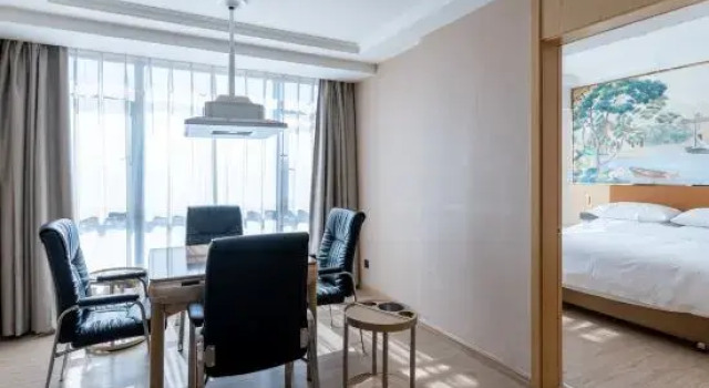 Люкс Vienna 3 Best Hotel (Huizhou Sandong High-speed Railway South Station Branch)