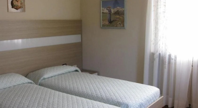 B&B Garden, Buchen Sie Bed & Breakfast Hotels in Iseosee mit Pool, Schwimmbad