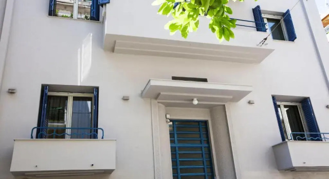 Bentzi...Boutique Apartment in Pangrati, Superior Suite (2) for 4 guests