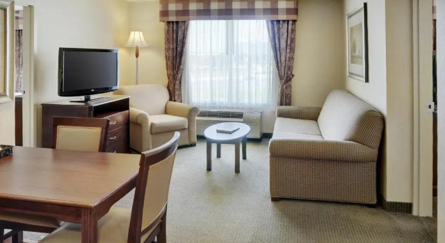 Люкс с 2 комнатами Homewood Suites by Hilton Burlington