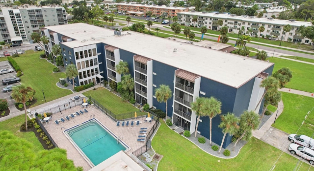 Landing Apartments Near HCA Florida Fawcett Hospital