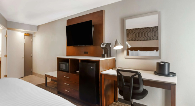 Двухместный номер Standard Best Western Plus Commerce Hotel