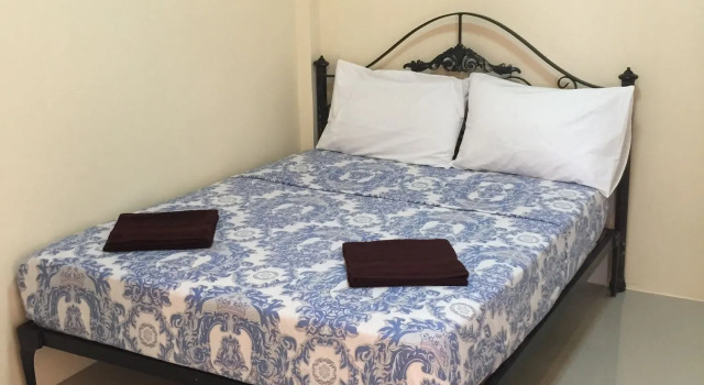 Krabi Town Sleeps 8 With Kitchen