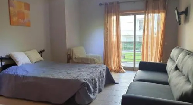 Lovely Studio Marta on the Beach Falesia, Albufeira