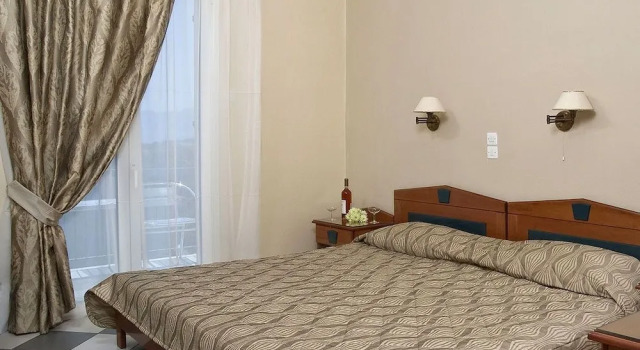 Klonos Anna, Varaa Hotelli Aegina Town 