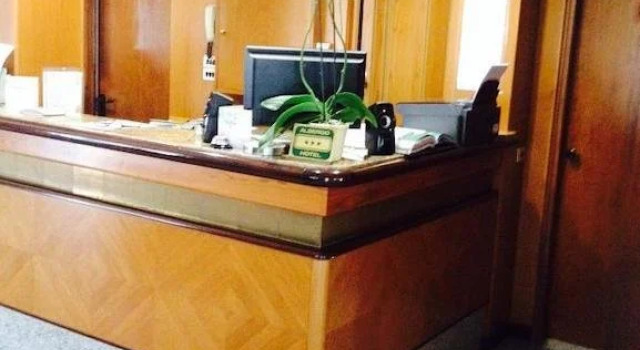 Hotel Volta, Book Hotel 3-stjernede hoteller i Canzo, 3*