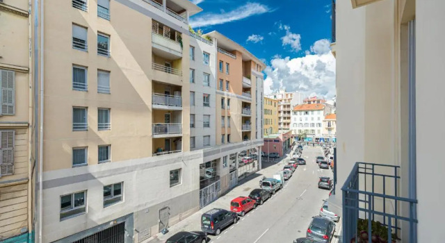 BH - CHARMANT 3 PIECES - Place Garibaldi 4 Personne, Забронировать Апартаменты/квартира Рикье Ницца, рядом с Касл-Хилл