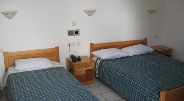 Трёхместная студия Aegeon Hotel