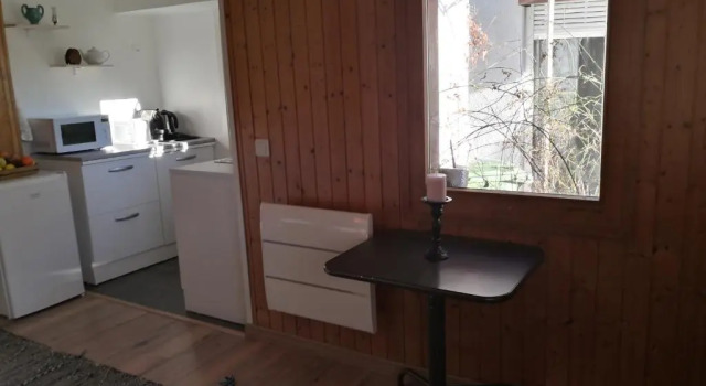 Апартаменты Studio with free parking. Nice terrace.