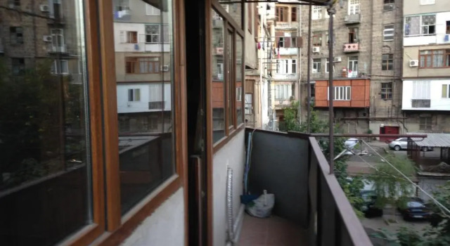 Apartment on Sanapiro, Забронировать Апартаменты/квартира Мтацминда Тбилиси, рядом с Тбилисский театр оперы и балета