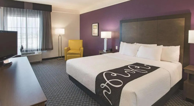 Номер Standard La Quinta by Wyndham Arlington North 6 Flags Dr