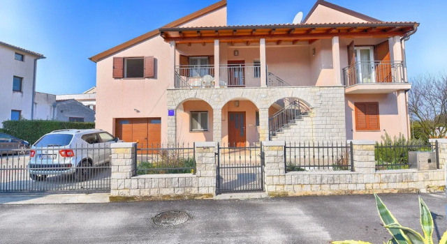 Apartment 1551
