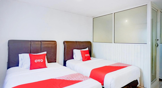 OYO 2574 Z Suites Hotel, Rezerwuj Hotel Medan Sumatra
