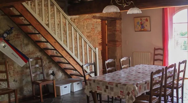 Les Bourdoncles, Rezerwuj Hotel Giroussens Tarn