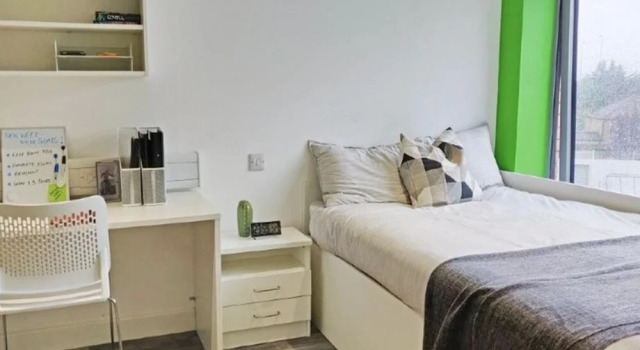 Sophisticated Studios Greenwich