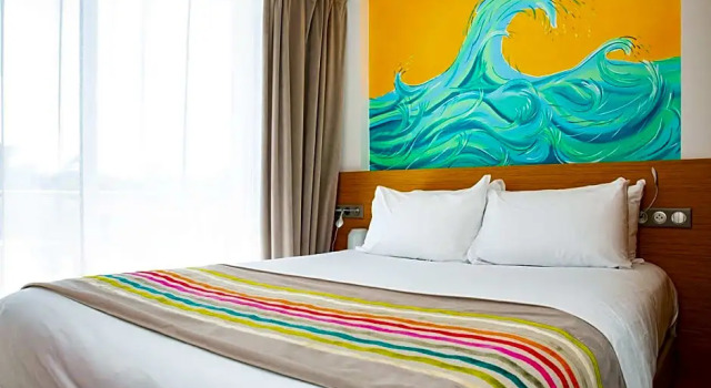 Номер Classic с балконом Best Western Arcachon Le Port