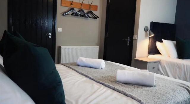Seaview House Bed & Breakfast, Забронировать Отель «постель и завтрак» Отели Графства Антрим 3 звезды, 3*