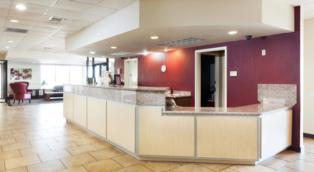 Beachfront Palms Resort Galveston, an Ascend Collection Hotel, Забронировать Курортный отель Отели Галвестон с завтраком, рядом с Рыболовный пирс на 61-й улице, Завтраки
