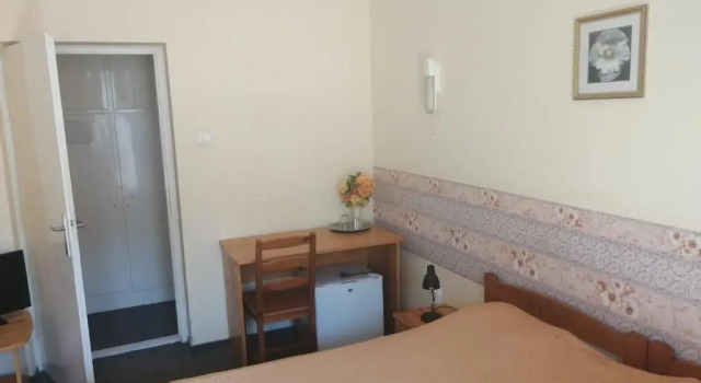 Четырёхместный номер Standard Hotel Hajnal