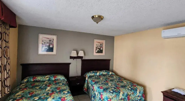 Четырёхместный номер Standard OYO Budget Inn Bartow