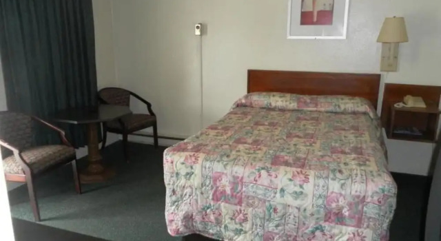 Tidewater Motel, Rezervați Motel Hayes Virginia