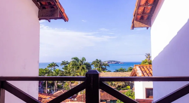 Двухместный номер Superior с балконом и с видом на океан Hotel Ilha Branca Inn