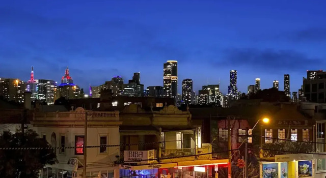 Апартаменты Bright 2-bed Apartment in Fitzroy's Heart