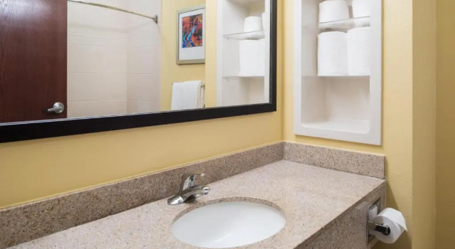 Run of House Holiday Inn Express Hotel & Suites West Monroe by IHG