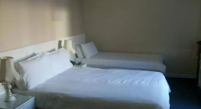 Victoria Hotel, Book Hotel Kirkcaldy Fife