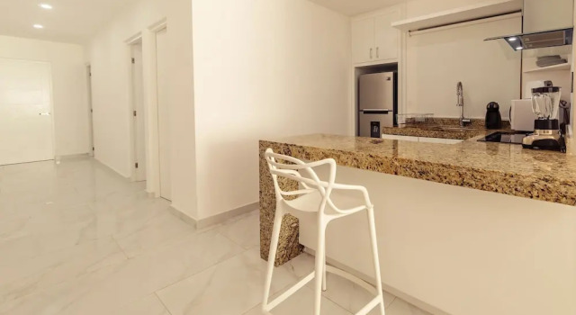 Апартаменты Deluxe с 2 комнатами Mararena Family Apartments & Long Stay Living - Steps from 5th Avenue