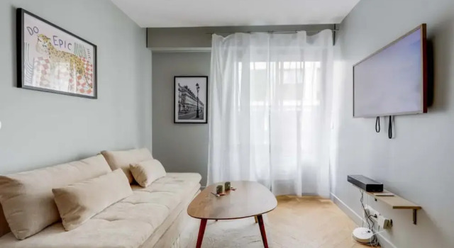 Charming 2P Studio Near Trocad ro Eiffel Tower, Забронировать Апартаменты/квартира Париж Иль-де-Франс, рядом с Maison de Balzac