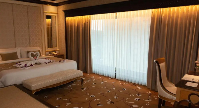 Sviitti Riverside Majestic Hotel