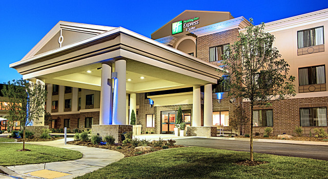 Holiday Inn Express Hotel and Suites West Valley by IHG