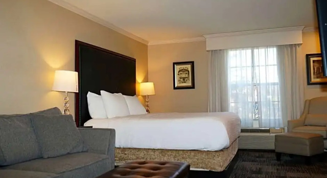 Двухместный люкс Wingate by Wyndham Bellingham Heritage Inn