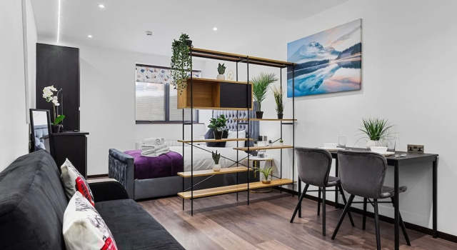 Bright Studio Retreat in Golders Green, Varaa Huoneisto Asunnot kohteessa Merseyside, Huoneisto