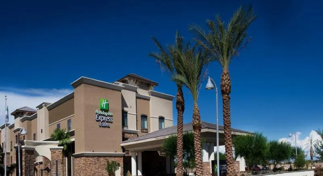 Номер Deluxe Holiday Inn Express & Suites Phoenix Glendale Dist by IHG