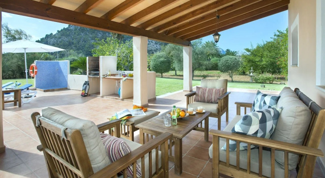 Вилла с 3 комнатами с балконом и с видом на горы Owl Booking Villa Romeu - 10 Min Walk to the Old Town