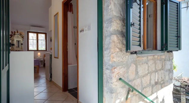 Студия с балконом Apartments Lotti