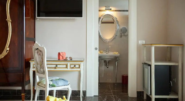 Standard- dobbelt værelse med altan Coclee Guest Suite Palace