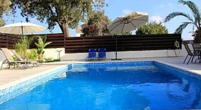 Agias Sofia's Villa, Rezervasyon Villa Empa Kıbrıs