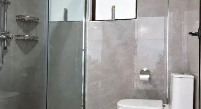 Nairobi Serviced Apartment; 1 Bedroom with Gym, Heated Pool & City View