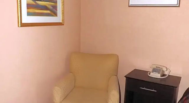 Четырёхместный номер Standard Plantation Inn Hotel and Lounge