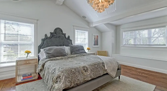 Montecito Luxe Home "location, Location, Location!!" 4 Bedroom Residence by Redawning